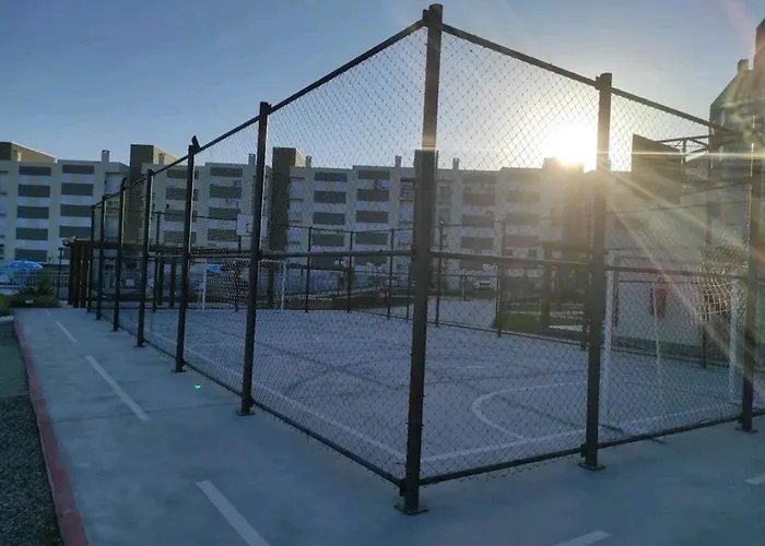 Apto Novo Em Condominio Com Otima Area De Lazer E Garagem